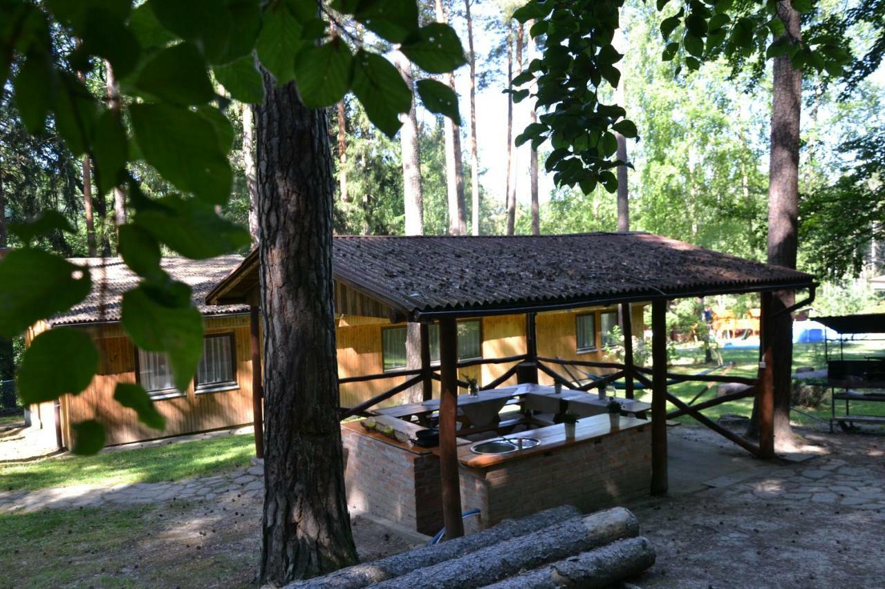 Hotel Osrodek Lesny Rajsko W Zapuscie Zapusta Exteriér fotografie